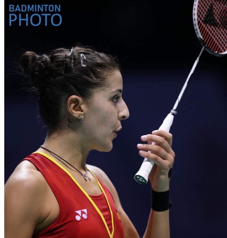 Carolina Marin blowing on hand