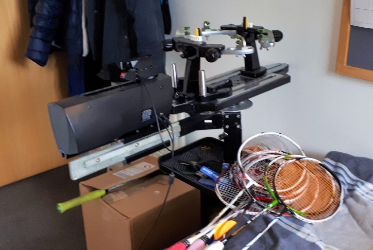 badminton stringing machine