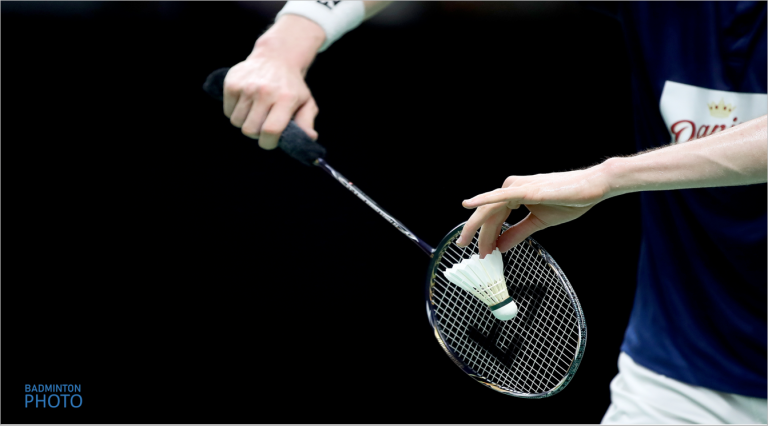badminton singles low serve