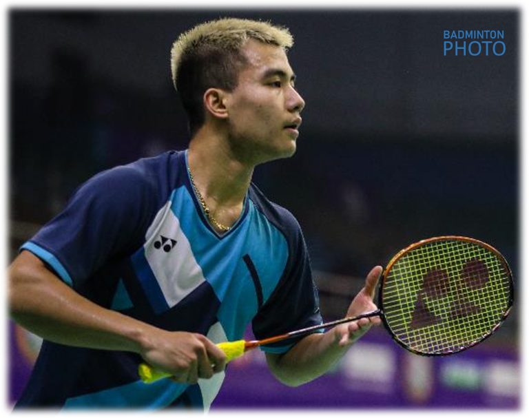 badminton singles return of service nhat